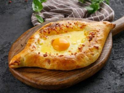 Adjarian Khachapuri