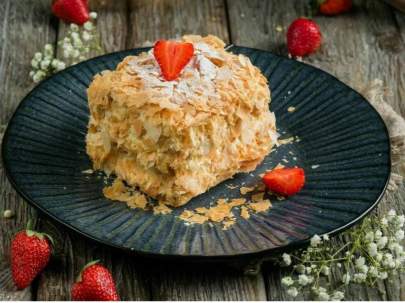Napoleon Cake